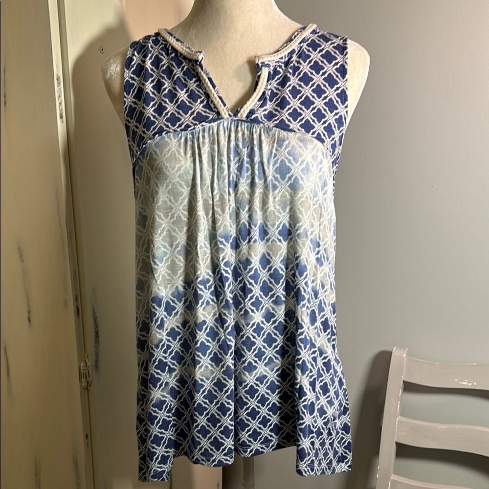 Max Jeans Blue and White Sleeveless Top